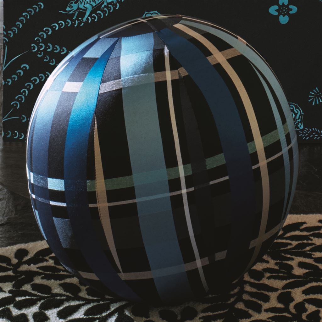 L Entrelac Bleu Paon Room Fabric 2 - Blue