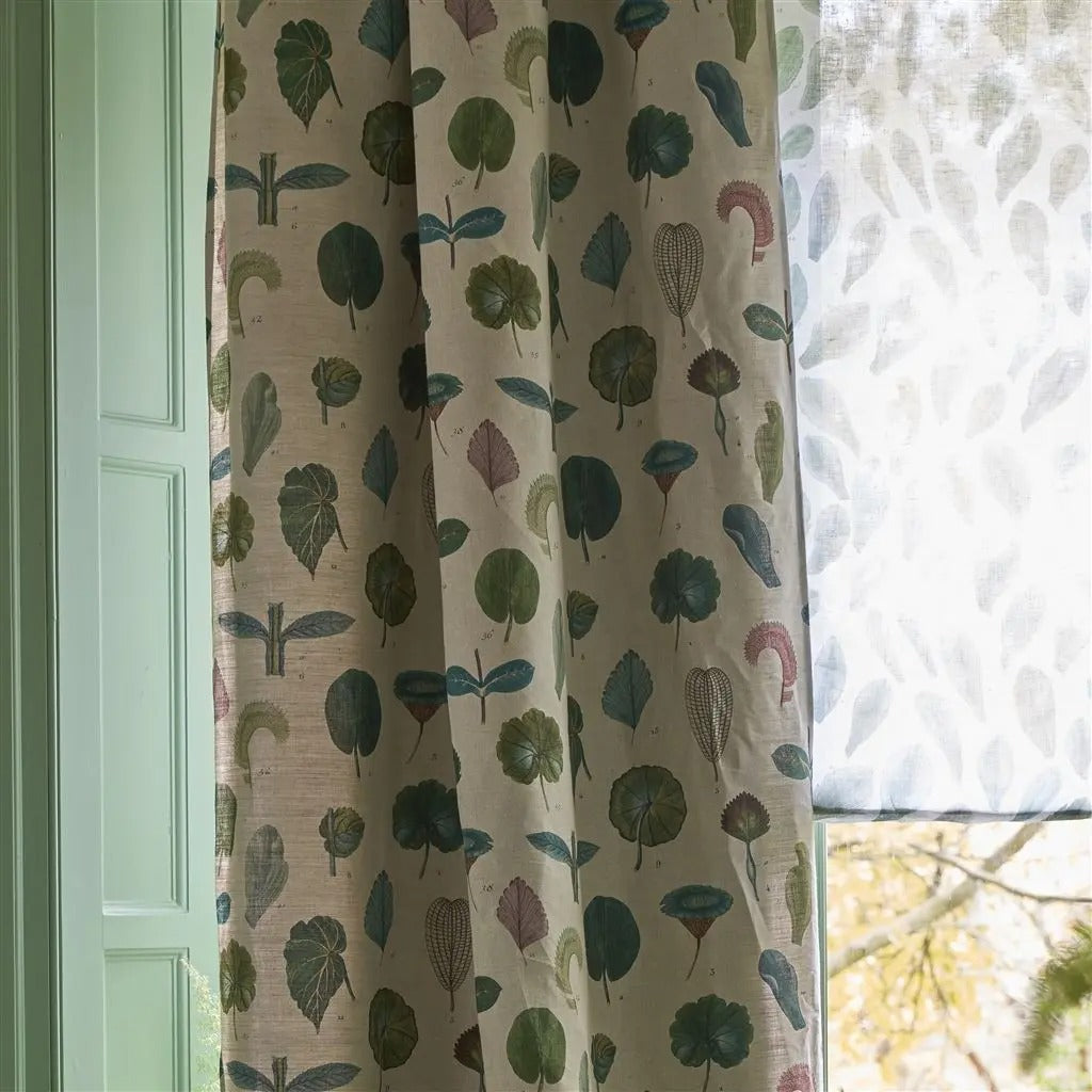 A Leaf Study Linen Room Fabric 2 - Green