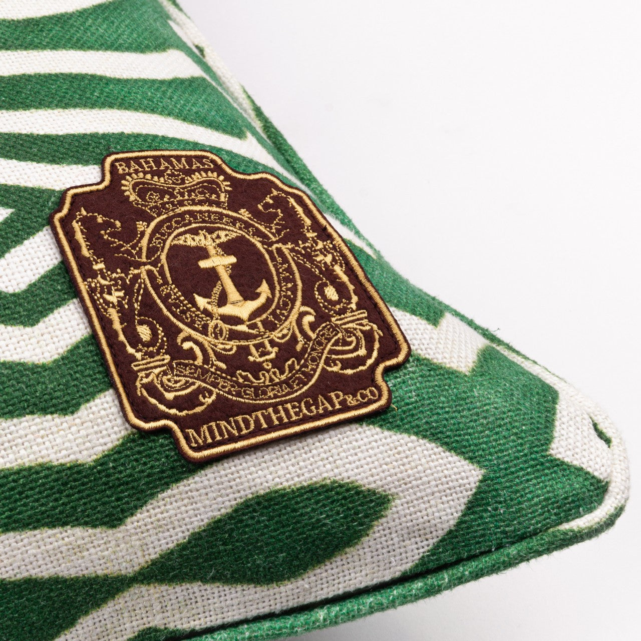 RIVERSIDE Room Linen Cushion 2 - Green