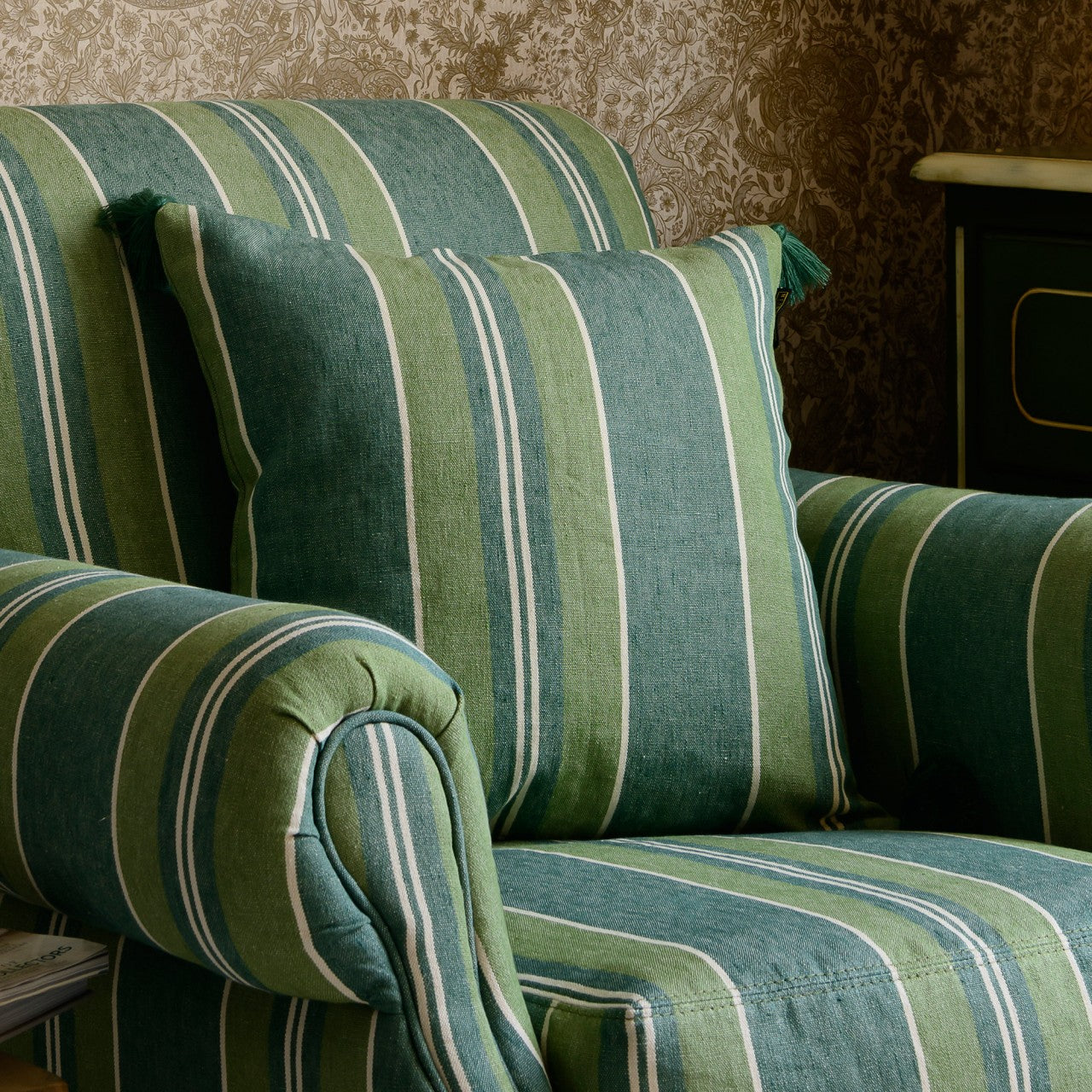 SZEPVIZ Stripe Heavy Room Linen Cushion - Green