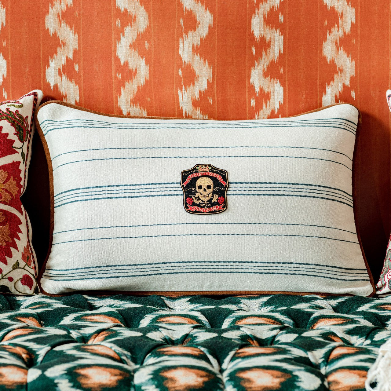 WICHITA STRIPES Room Cushion 2 - White