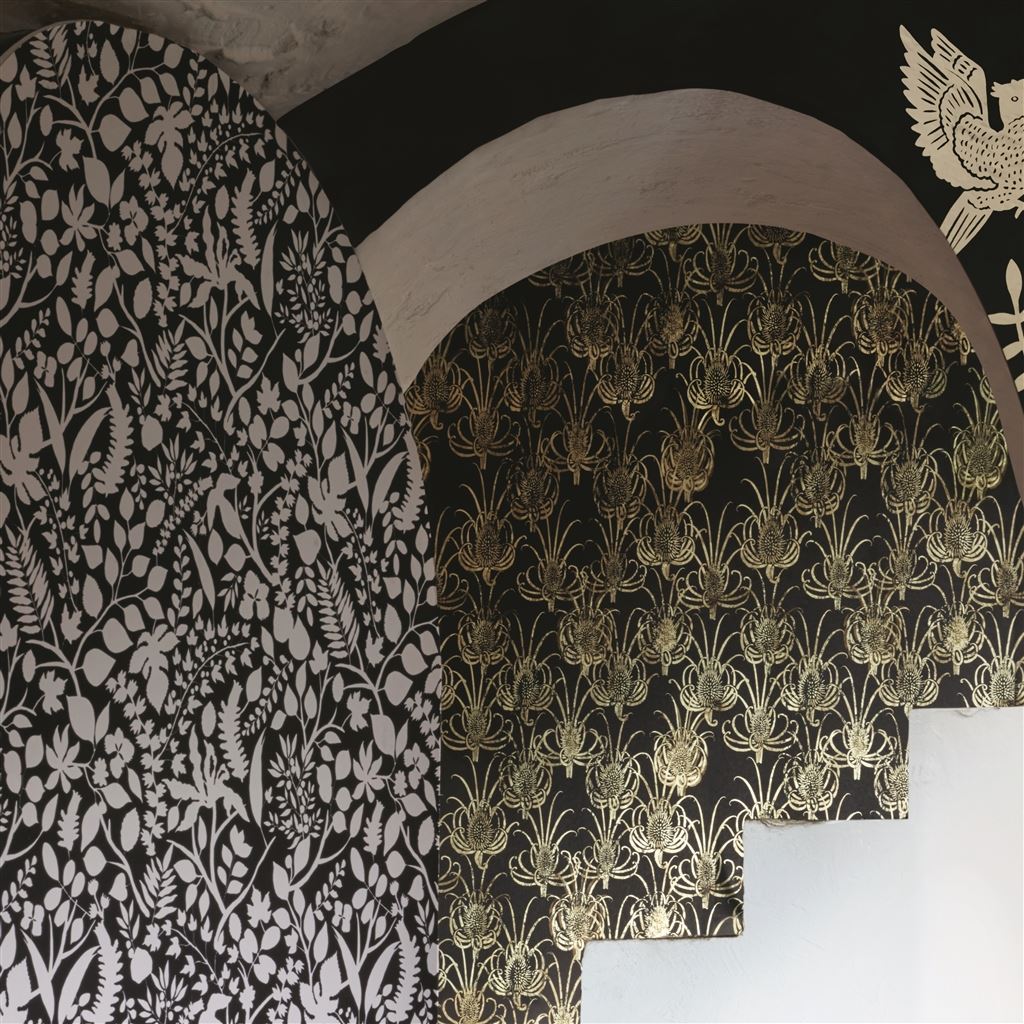Les Centaurees Or Room Wallpaper - Black