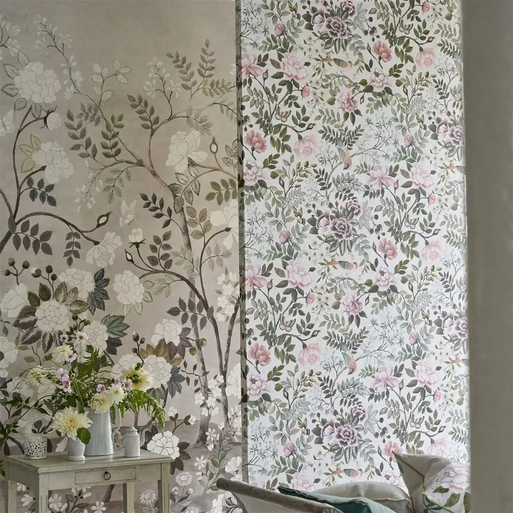 Porcelaine de Chine Wallpaper - Cameo - PDG1146/06 - Designers Guild