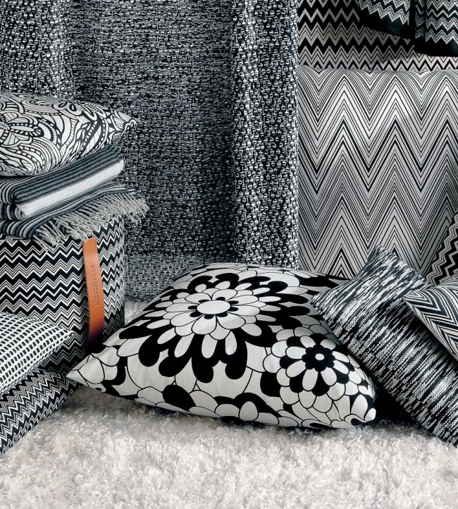 Vevey Room Fabric - Black