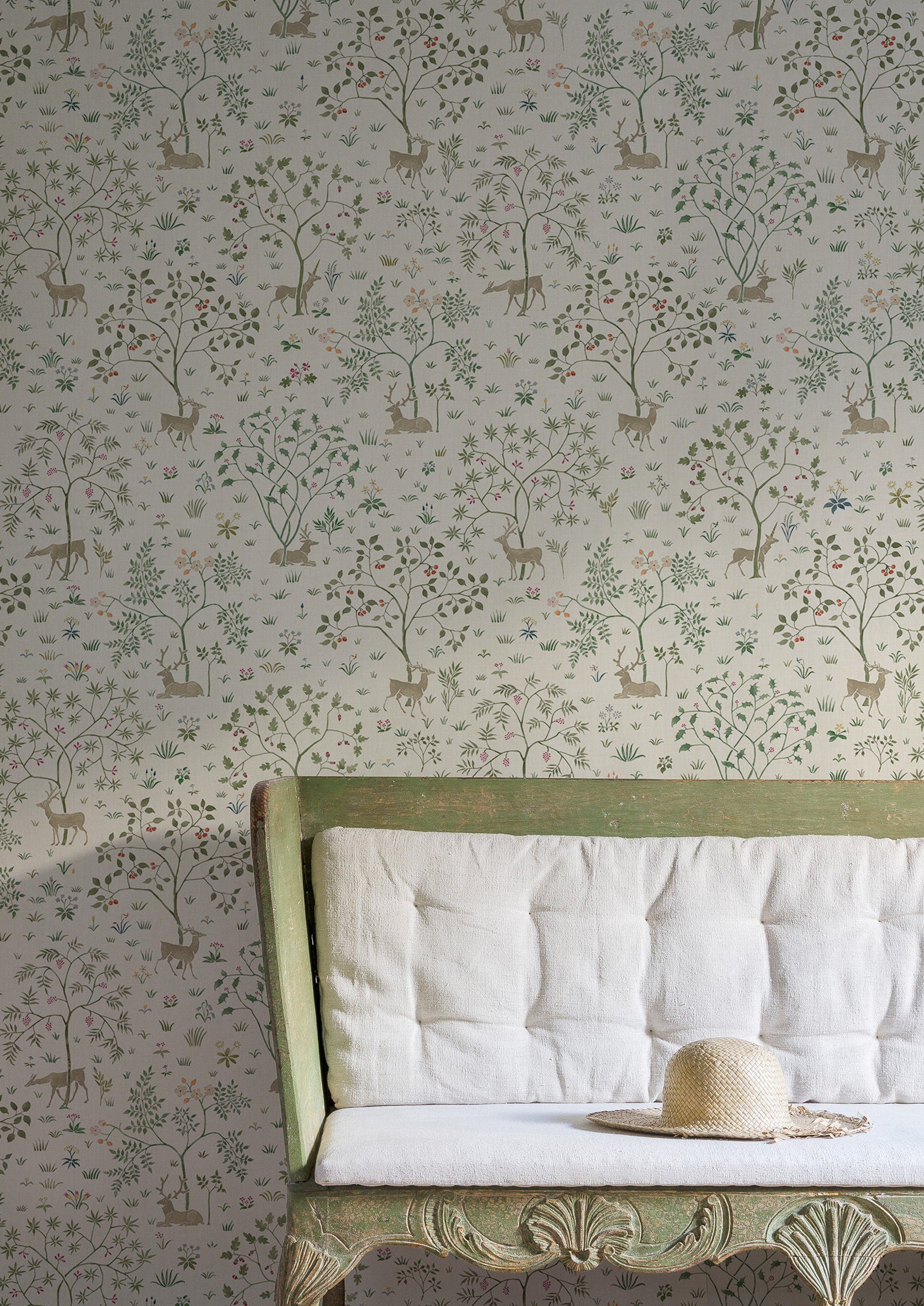 Voysey Park Room Wallpaper 3 - Cream