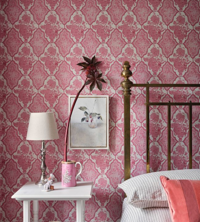 Cameo Vase Room Wallpaper 2 - Pink