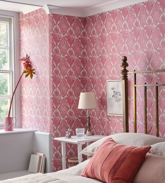 Cameo Vase Room Wallpaper 3 - Pink